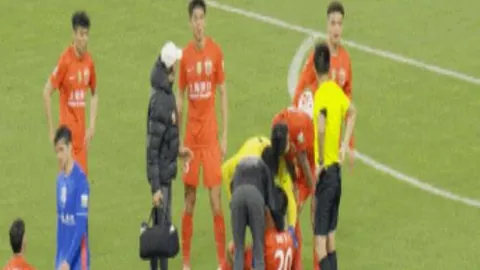 【英超巅峰对决】今晚赛事揭秘：战术破解之道，一招制胜！